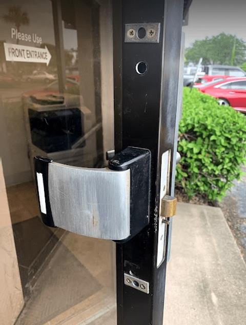 VIP Locksmith Services: Service Image-11 VIP Locksmith Services: Service Image-11