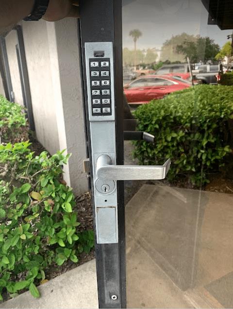 VIP Locksmith Services: Service Image-12 VIP Locksmith Services: Service Image-12