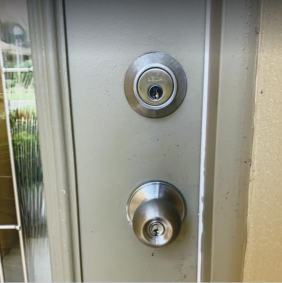 VIP Locksmith Services: Service Image-5 VIP Locksmith Services: Service Image-5